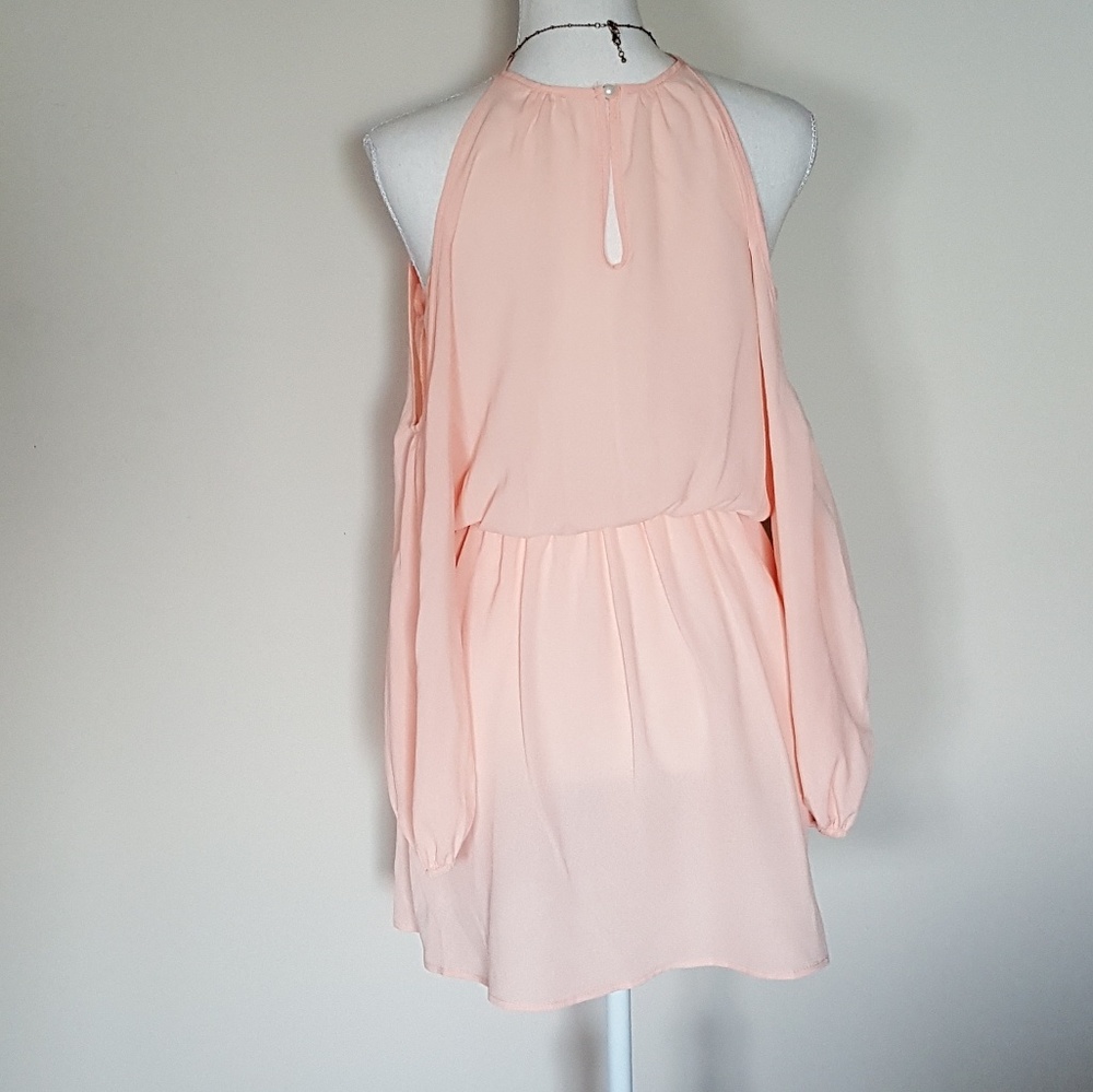 Off the shoulder dress - Picture 2 of 3